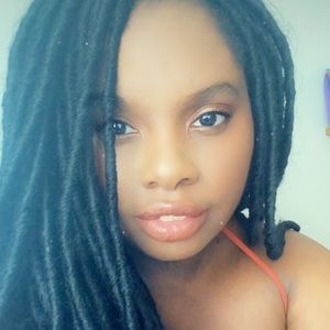 Meet your Posher, Jacquelyn